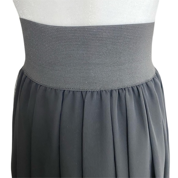 Aqua Bloomingdale's Black Pleated Mini Skirt Thick Band High Waist Size Small - Picture 12 of 13